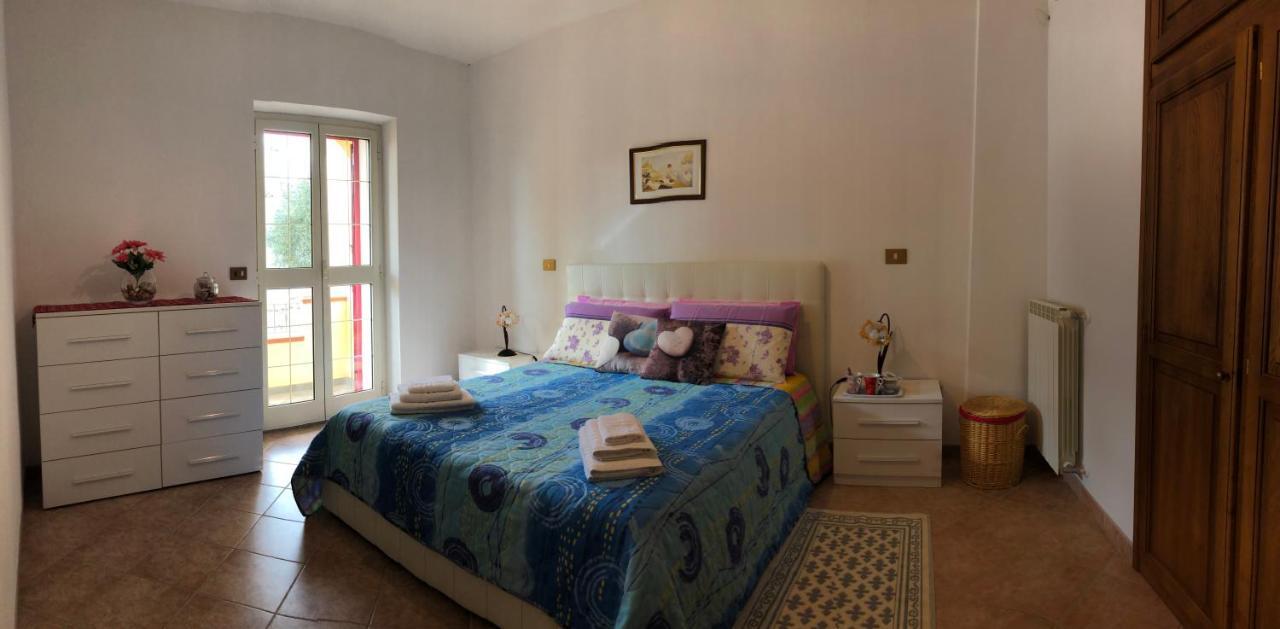 Appartamento In Villa Andreina 奥罗塞伊 外观 照片